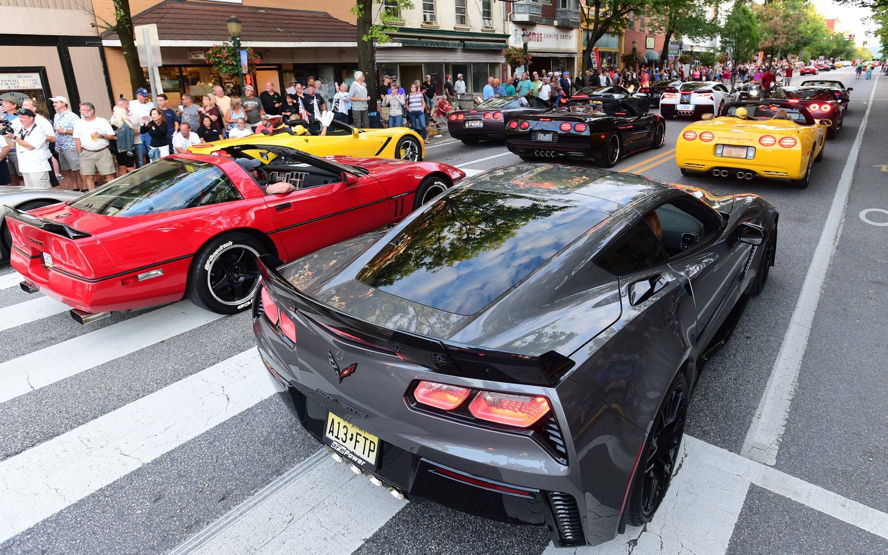 Corvettes Parade 16